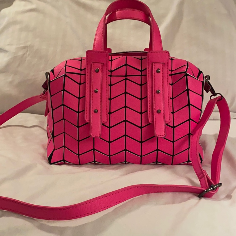 Excellent condition only used once Patrizia Luca bag in magenta